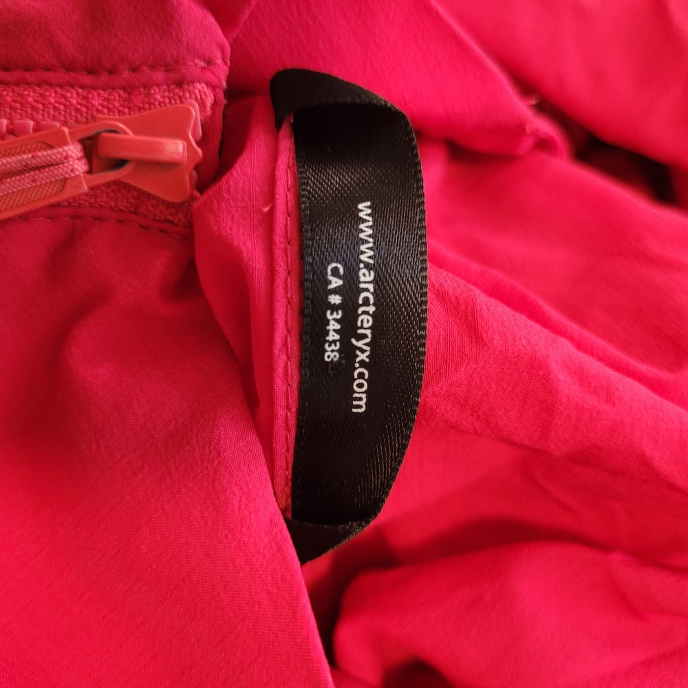 Arc'teryx Pink Hooded Jacket - Picture 11 of 11